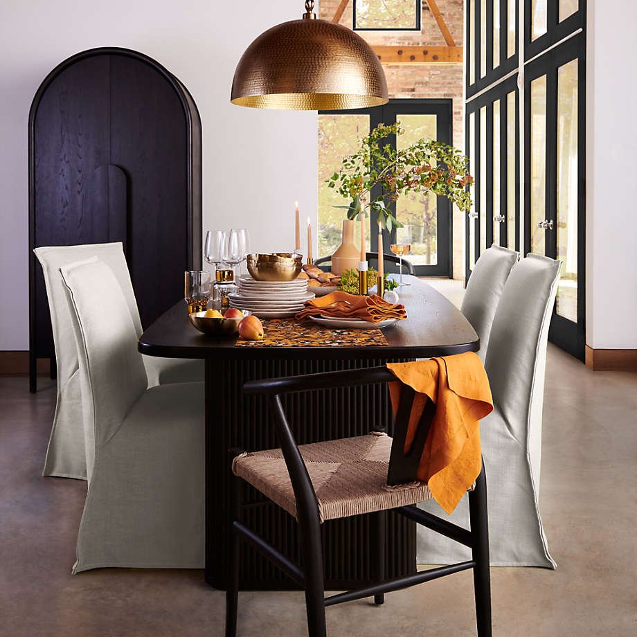 Oval dining table on sale crate and barrel