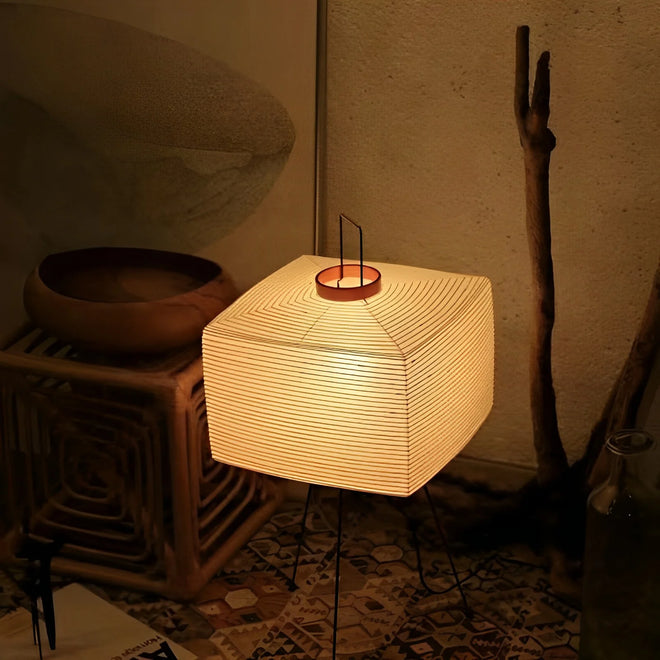 Tsukumo Boxer Lamp