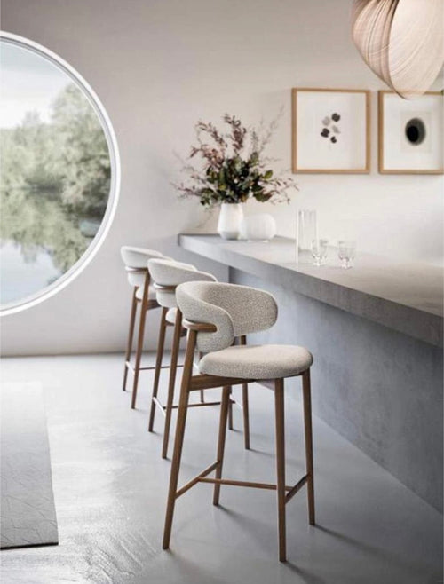 Elio curved backrest linen Bar stool