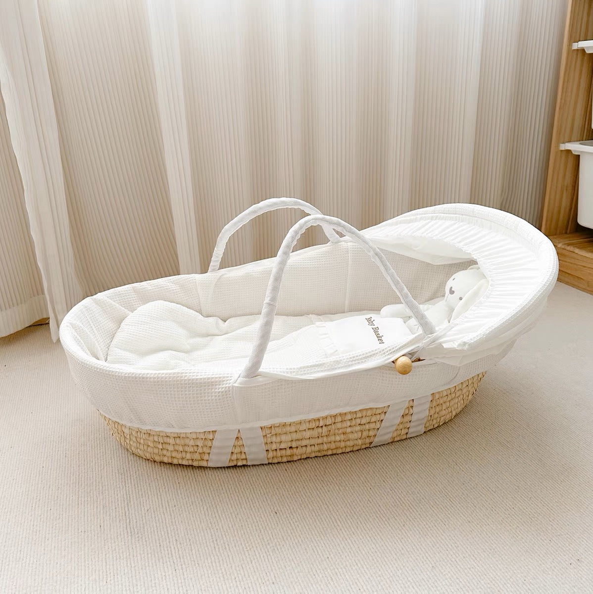 Baby woven hot sale bassinet