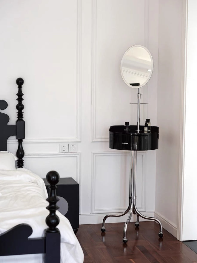 Clément ROUND DANCE STAND-UP DRESSING Table