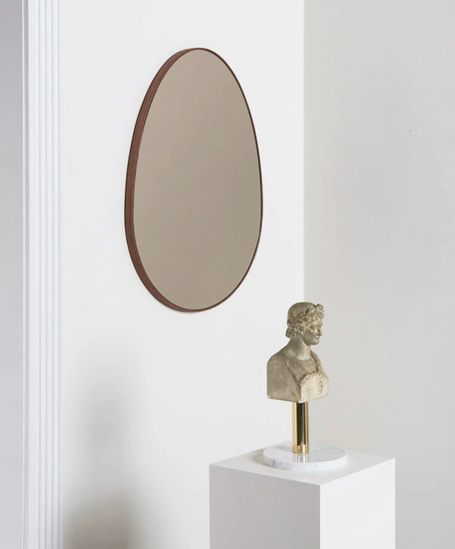 Aurelius Egg Round wall mirror