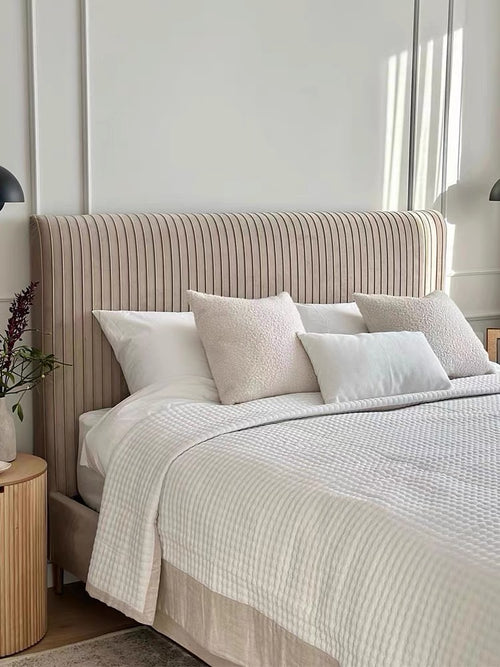 French retro cream style velvet bed light luxury ins velvet fabric bed Internet celebrity bed master bedroom double modern simple